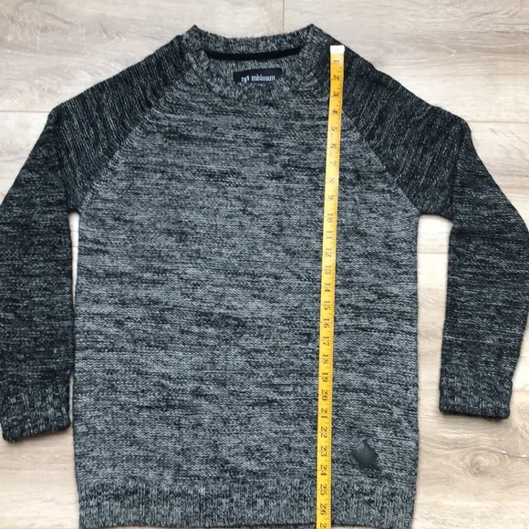 Minimum medium sweater - Picture 2 of 5